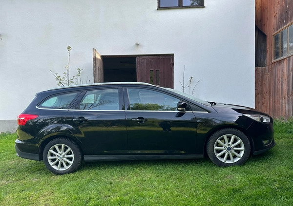 Ford Focus cena 58500 przebieg: 158532, rok produkcji 2015 z Katowice małe 254